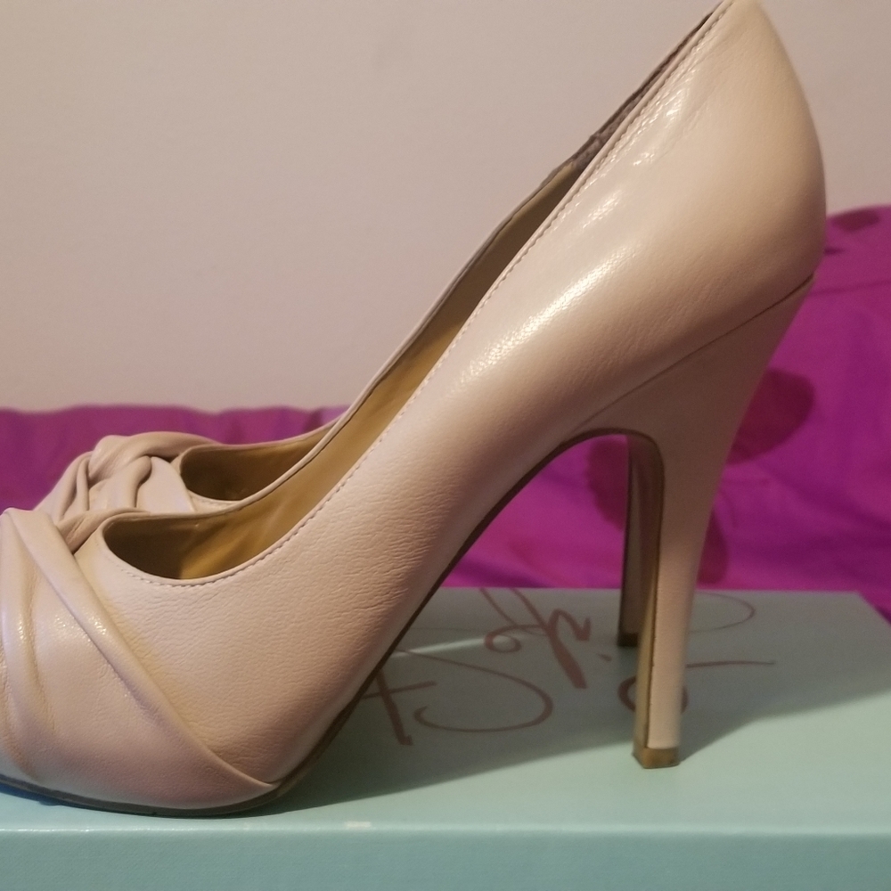 Womens Shoes